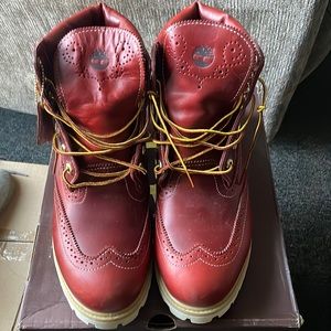 Size 10.5 used Limited Leather Timberland Boot